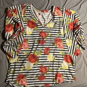 Lularoe Renee. Size L